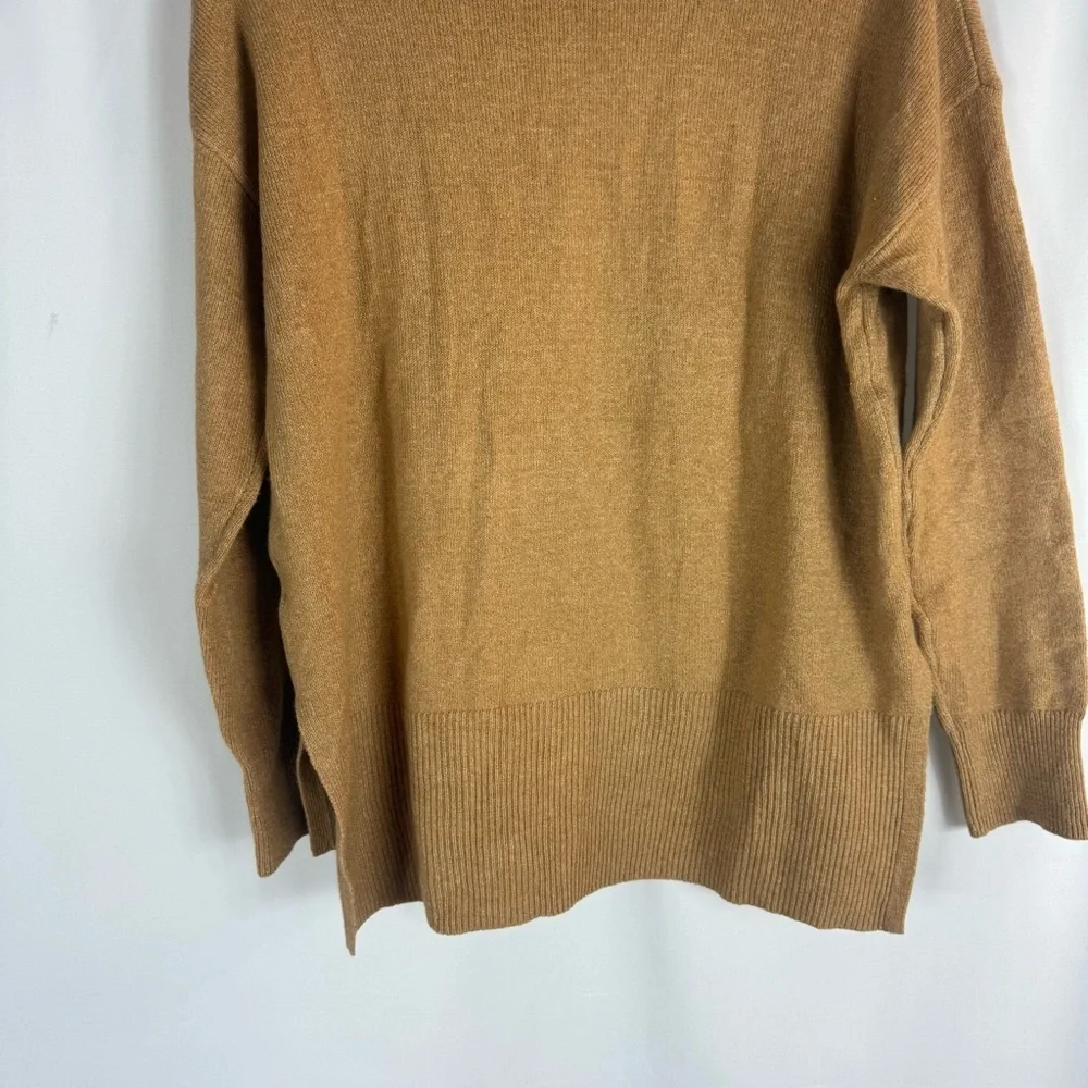 Banana republic turtleneck soft pullover sweater NWT Size: S